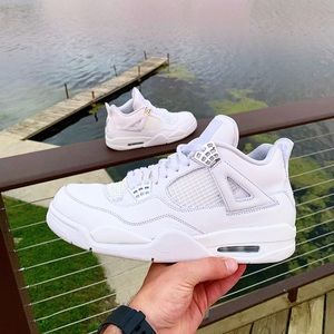 Retro Jordan 4 Pure Money
